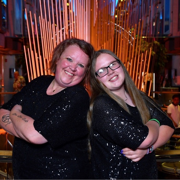 Meet your Posher, Trish - Picture 3 of 3